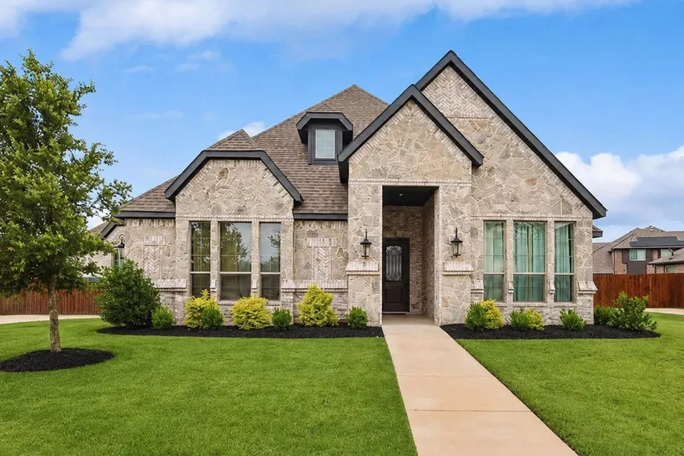 A brick home in the Dallas–Fort Worth area